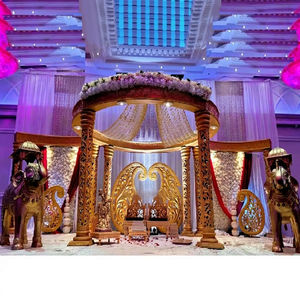 Mandap de mariage de style Rajwadi, Mandap de mariage indien élégant en FRP doré sculpté, Grand ensemble de Mandap de mariage doré sculpté, USA - Product Image 1