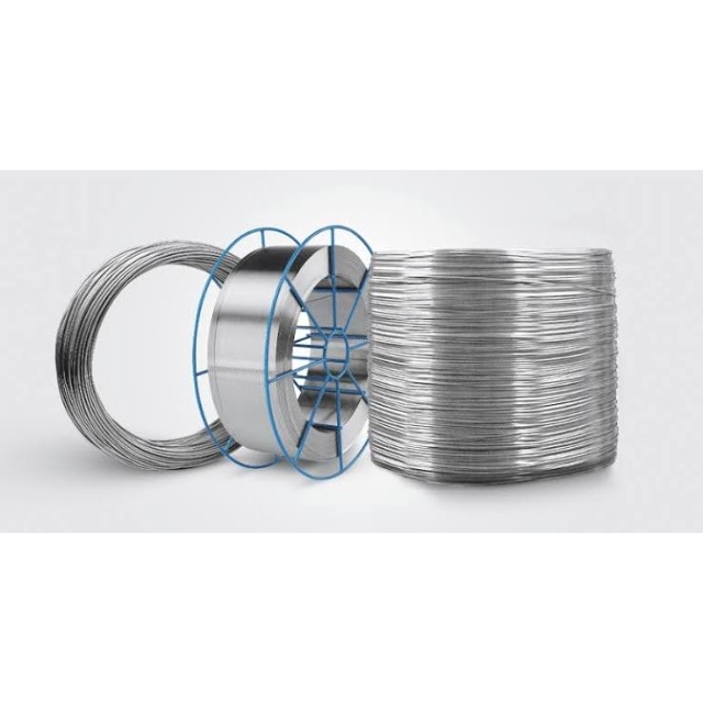 BWG14 GI Wire Hot Dipped Galvanized Steel Wire 25kg Coil for Binding and Fencing Applications