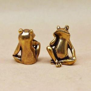 Großhandel Kreative Antike Spielzeug-Messingfigur Vintage Denkender Frosch Dekorative Skulptur Ornamente Kupferhandwerk - Product Image 5