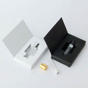 Botella de Perfume de Vidrio Cuadrada de 5 ml con Pulverizador y Caja, Impresión Serigrafiada, Paquete de Prueba de Aceite Esencial, Transparente o Color Personalizado - Product Image 3