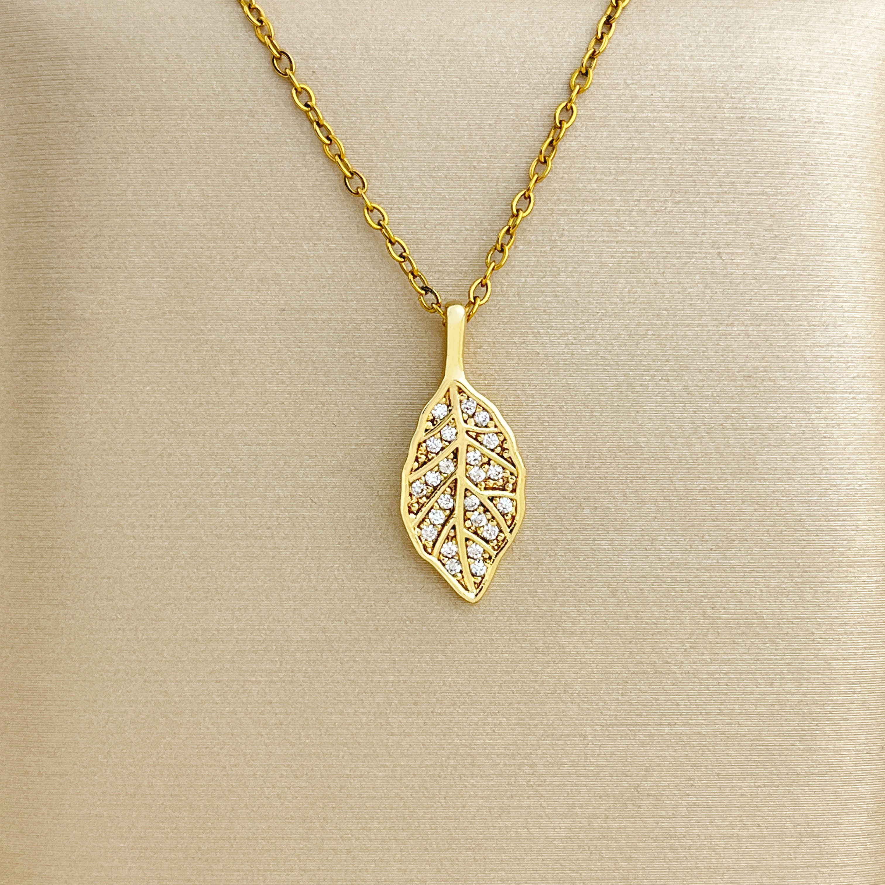Oro-105 Foglie