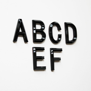 Emblème de voiture 3D personnalisé ABS insigne étanche avec <span class=keywords><strong>nom</strong></span> et Alphabet combinaison trophées médailles et plaques - Product Image 6