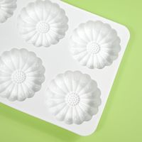 Moules de cuisson en silicone ronds en forme de marguerite 3D à 6 cavités moules à gâteaux résistants à la chaleur adaptés à la fabrication de mousses à gâteaux poudings gelées