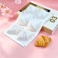 AK 3D Croissant-Form Silikon-Backform 6 Löcher Brot-Kuchen-Tablett Eiscreme-Mousse-Seifen-Kerzen-Form Hitzebeständig MC854