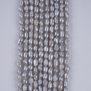 Vente en gros de perles d'eau douce naturelles 4-5 mm blanches, polies des deux côtés, grises, pour bracelet et collier DIY, trou droit, trou droit, trou droit - Product Image 3