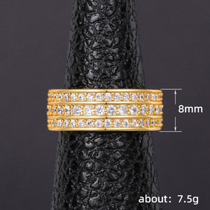 Anello Unisex di Lusso a Tre File Completamente Tempestato di Zirconi, Fascia di Alta Qualità Simbolo di Stato - Product Image 3