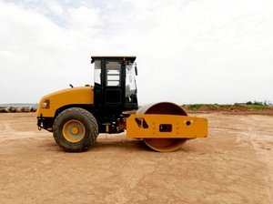 Rodillo Vibratorio de Doble Amplitud SEM510 con Gran Fuerza para Subbase y Estacionamientos - Product Image 5