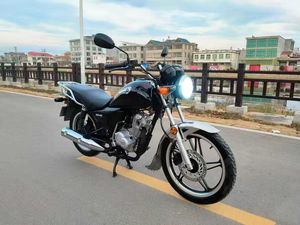 <span class=keywords><strong>Moto</strong></span> de rue Honda <span class=keywords><strong>125cc</strong></span> monocylindre d'occasion, <span class=keywords><strong>petite</strong></span>-moyenne <span class=keywords><strong>taille</strong></span> - Product Image 3