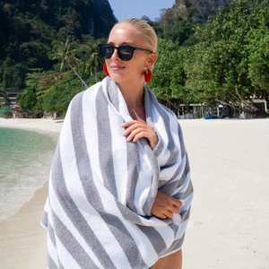 Serviette de plage turque personnalisée, sans sable, recyclée, blanche, séchage rapide, 100% coton, fabriquée en Turquie - Product Image 2