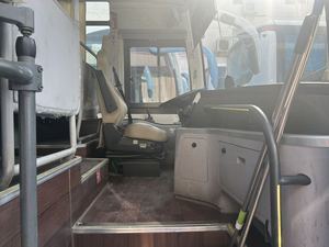 รถบัสโดยสารมือสองยี่ห้อ Yu Tong รุ่น Zk6115 รถบัสท่องเที่ยว 47 ที่นั่ง สำหรับขายในแอฟริกา - Product Image 5