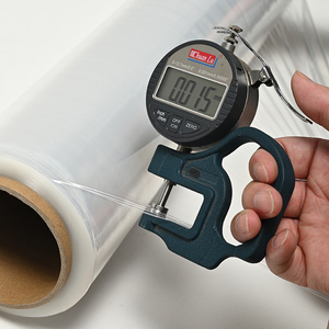 Film Estirable Manual: Contención Confiable y Carga Estable, Alta Resistencia a la Tensión y a las Perforaciones, Fácil Aplicación Manual - Product Image 3