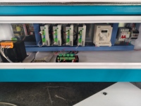 Router CNC para Madera 1325 con Sistema de Control DSP y Mesa de Succión al Vacío para Corte, Fresado, Perforación, Grabado en Relieve y Materiales Publicitarios