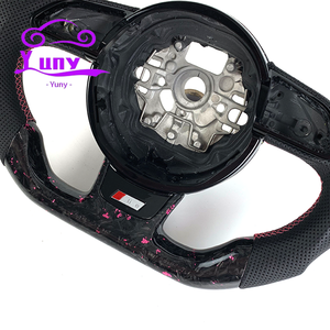 Volante de Fibra de Carbono Forjado Personalizado con Fragmentos Rosados para <span class=keywords><strong>Audi</strong></span> S4 A3 A6 A7 A8 S3 S4 S5 RS3 RS4 RS6 Estilo Racing - Product Image 3