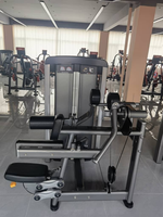Mesin Delts Premium Grade Pin Loaded Desain Ergonomis Pasokan Langsung Pabrik Peralatan Olahraga Bahu untuk Gym Komersial