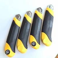 Cutter industriel KEMING 25 mm à lame cassable, résistant à l'usure, avec poignée ABS+TPR, pour la découpe de cartons en vrac en entrepôt