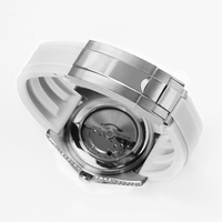 Montre Hip Hop Style Rapper Demi-Buste Entièrement Sertie de Moissanite VVS, Mouvement Miyota 8215, Acier Inoxydable 316L, Bracelet Caoutchouc, Étanchéité 5ATM