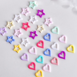 100Pcs Hollow Ngôi Sao Năm Cánh Trái Tim Móng Tay Nghệ Thuật Charms Nhựa Kẹo Màu Sắc 3D Kawaii Sao Thạch Nhựa Móng Tay Charms - Product Image 2