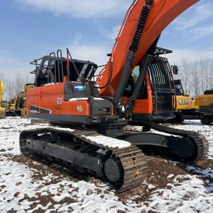 Excavadora Usada Doosan DX300LC de 30 Toneladas con Motor Isuzu y Bomba para Movimiento de Tierras en Subterrenos de Carreteras y Canales Principales de Irrigación - Product Image 2