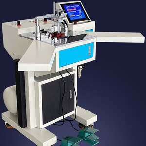 Machine à clouer les coins CNC Honggang, longueur 170 mm, épaisseur 80 mm, entièrement automatique pour l'assemblage de cadres - Product Image 3