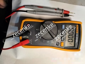 มัลติมิเตอร์แบบพกพา <span class=keywords><strong>Fluke</strong></span> <span class=keywords><strong>115</strong></span> C รุ่นมีไฟแบ็คไลท์ FLUKE115C สภาพดี<span class=keywords><strong>มือ</strong></span><span class=keywords><strong>สอง</strong></span> - Product Image 4