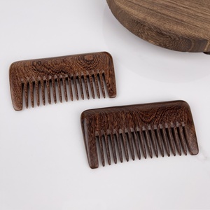 Pettine per Capelli in Legno di Sandalo Nero 100% Naturale, Classico Antistatico Tascabile, Strumento per Massaggio del Cuoio Capelluto e Cura dei Capelli per Uso Domestico - Product Image 4