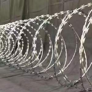 รั้ว<span class=keywords><strong>ลวดหนาม</strong></span>กันสนิมแบบม้วนชุบสังกะสี ติดตั้งง่าย ปลอดภัย สำหรับสวน โกดัง และงานก่อสร้าง - Product Image 3