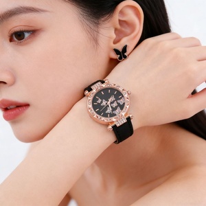 Cadeaux d'amour pour petite amie : Ensemble de 5 montres rondes vintage pour femme, bracelet en cuir, alliage, plusieurs styles disponibles, très tendance - Product Image 3