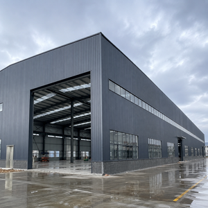 Entrepôt en structure métallique pour centre de données, salle de serveurs, infrastructure informatique industrielle préfabriquée, bâtiment métallique de stockage - Product Image 1