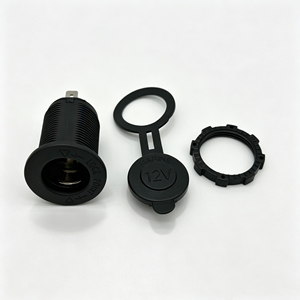 <span class=keywords><strong>Prise</strong></span> allume-cigare de voiture avec lumière LED, <span class=keywords><strong>prise</strong></span> d'alimentation LED - Product Image 4