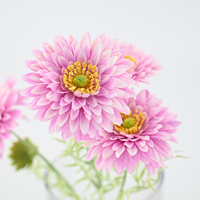 Meistverkaufte 6-Köpfige Seiden-Glückschrysanthemen Künstliche Blumen Lebendiger Farbstrahl Blumenstrauß für Heim- und Bürodekoration