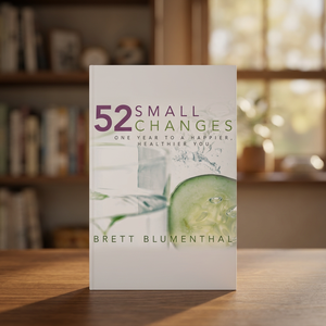 52 pequeños cambios de Brett Blumenthal, libro en inglés de bolsillo, libro sobre desarrollo personal y estilo de vida - Product Image 1