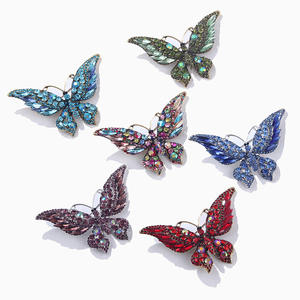 Broche Papillon Personnalisée, Design Tendance, Accessoire de Vêtement Élégant, Goutte d'Huile, Alliage Plaqué Or, pour Mariage et Fiançailles Féminines - Product Image 1