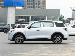 Leapmotor A10 403 Enoy Edition 2026, SUV compact 100% électrique, couleur argent galaxie, autonomie 403 km (CLTC), véhicule électrique pour l'exportation - Product Image 4