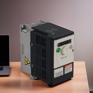 Variador de Velocidad de Triple Salida Altivar 71 de Alta Eficiencia para Control de Potencia de Motores Industriales - Product Image 1
