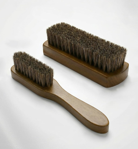 Set di Spazzole <span class=keywords><strong>per</strong></span> Pulizia di Pelle e Tappezzeria, con Setole in Crine di Cavallo <span class=keywords><strong>per</strong></span> <span class=keywords><strong>Pulire</strong></span> <span class=keywords><strong>Sedili</strong></span> <span class=keywords><strong>Auto</strong></span> e Divani in Pelle, <span class=keywords><strong>per</strong></span> Interni e Mobili - Product Image 3