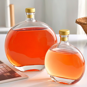 Vente <span class=keywords><strong>en</strong></span> gros 250ml 500ml Plat Rond <span class=keywords><strong>Verre</strong></span> Transparent <span class=keywords><strong>Bouteille</strong></span> de Liqueur Rechargeable Logo Personnalisé Vodka Whisky Brandy Gin Rhum <span class=keywords><strong>Bouteille</strong></span> Avec Bouchon - Product Image 1