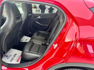 <span class=keywords><strong>Mercedes</strong></span>-Benz <span class=keywords><strong>GLA</strong></span> <span class=keywords><strong>200</strong></span> Style Edition 2016, Turbo, Cuero, Interior Oscuro, Volante a la Izquierda, SUV de Lujo Usado - Product Image 6