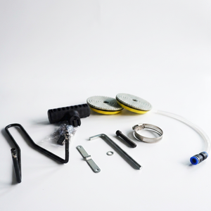 Juego de Amoladora Manual para Concreto SFX 220V Negra con Sistema de Extracción de Polvo y Accesorios - Product Image 1