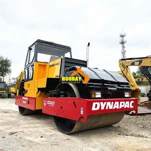 Rouleau vibratoire à double tambour Dynapac CC421 d'occasion, moteur DEUTZ, modèle 2018, puissance de fouloir élevée 44,7 kW, prix bas - Product Image 1