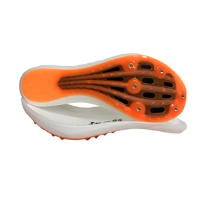 แผ่นรองพื้นรองเท้า<span class=keywords><strong>วิ่ง</strong></span> TPU EVA แบบมีปุ่มโลหะ ป้องกันการลื่น ทนทาน ขายส่งจากโรงงาน - Product Image 1