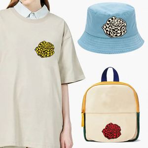 แพทช์ปักลายกุหลาบขาวดำลายสก็อตแบบรีดติด คุณภาพสูง เป็นมิตรกับสิ่งแวดล้อม สำหรับตกแต่งเสื้อผ้า รองเท้า หมวก กระเป๋า - Product Image 4