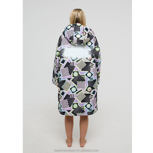 Poncho de Surf Impermeable Turco, <span class=keywords><strong>Toalla</strong></span> de Cambio con Capucha, Bolsillo Delantero, Forro Polar Sherpa Grueso de Secado Rápido para Surf, <span class=keywords><strong>Playa</strong></span> y Piscina - Product Image 2