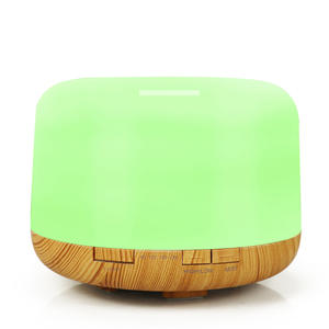 Humidificateur d'aromathérapie à grain de bois, diffuseur ultrasonique de 500 ml avec télécommande et lumière changeante de couleur pour la maison et le bureau - Product Image 1