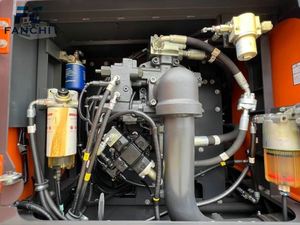 Grande machine de terrassement et de construction, pelle rétrocaveuse de 53 tonnes Doosan DX530LC, état de vente en bon état - Product Image 6