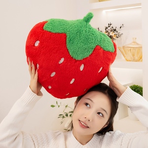 Cuscino a Forma di Fragola Carino, Cuscino Peluche Realistico a Forma di Fragola, Morbido Cuscino Imbottito per Decorazione Casa - Product Image 4