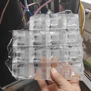 38*38*26mm <span class=keywords><strong>Big</strong></span> Block Cube Ice Maker 1000kg Mejor precio Máquina comercial para hacer hielo Máquina de hielo personalizada 2000lbs - Product Image 5