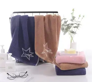 China Guangdong manufactory pure cotton jacquard bath towel for adult women Strong water absorption Bathing cotton bath towels