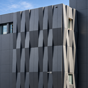 Panel de fachada innovador con superficie irregular y torsión personalizada para una solución distintiva en la revestimiento de edificios - Product Image 1
