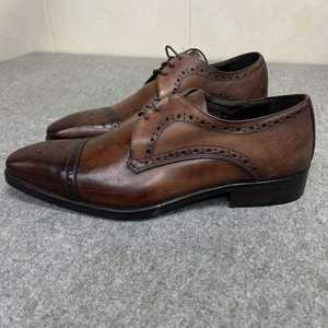 Zapatos formales de negocios para hombre, de tres piezas, hechos a mano en Italia, con conector de encaje grabado y botón de encaje. - Product Image 3