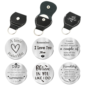 Moneda de Regalo Personalizada con Mensaje Grabado a Láser y Bolsa de Cuero PU, para Pensar en Ti - Product Image 1